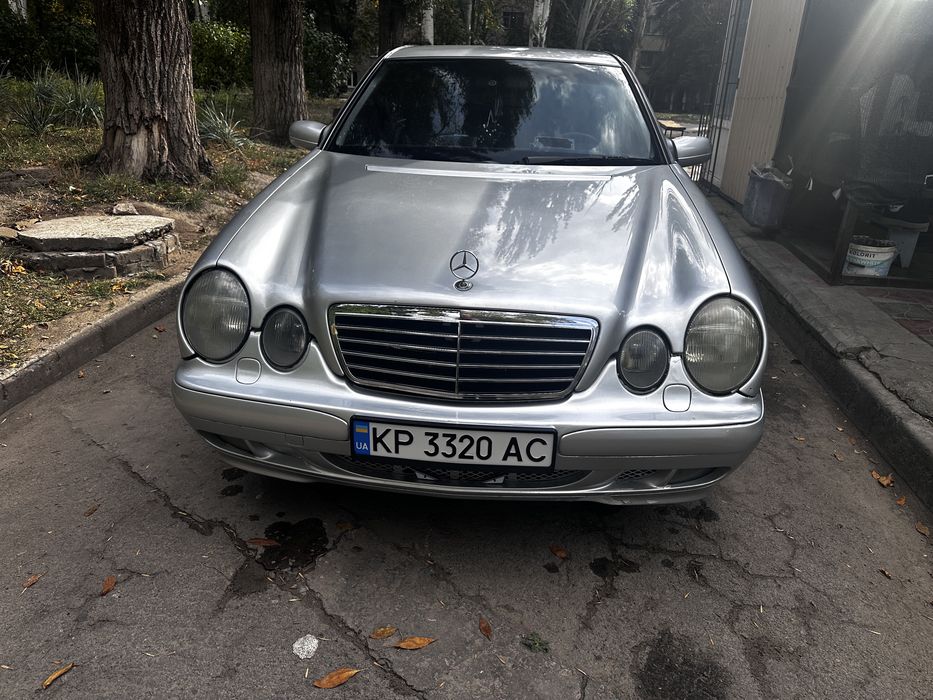 Продам мерса в нормальном состояние