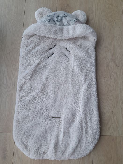 Śpiworek zimowy do fotelika lub gondoli Sensillo