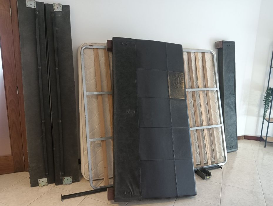 Cama de casal com colchão