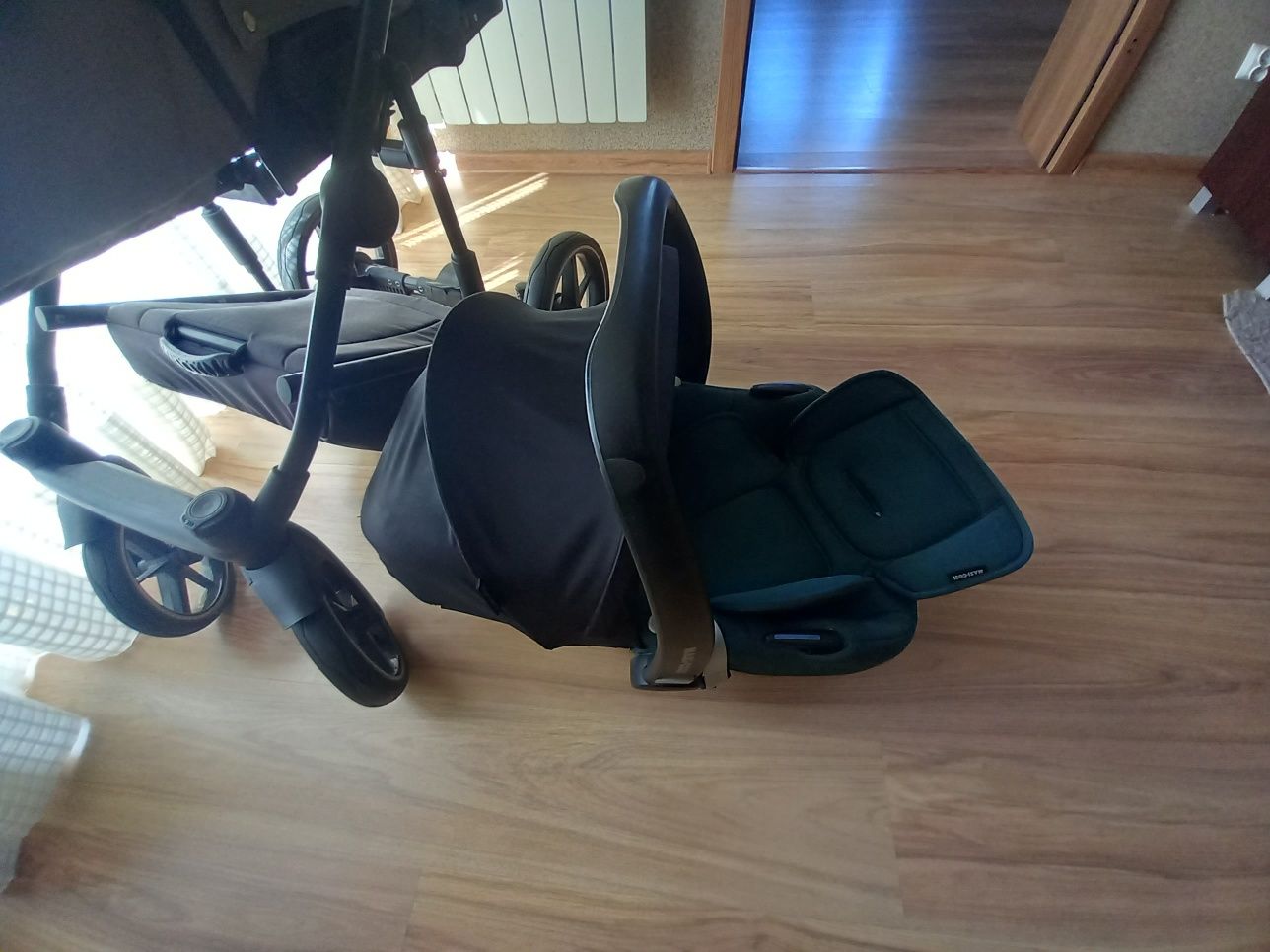 Sprzedam wózek Adamex 3w1