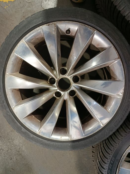 Jantes 18 com pneu