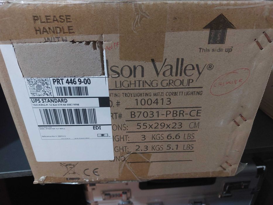 Hudson Valley Lighting Group. NOVO ATWATER B7031-PBR-CE Luminária