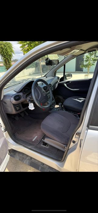 Mercedes classe A cinza prata 2002