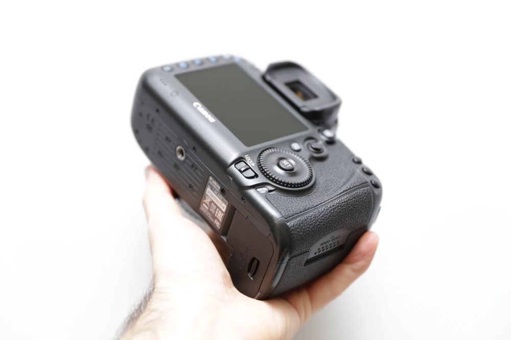 Camara Canon 5Ds 50mpx Full Frame DSLR 5D