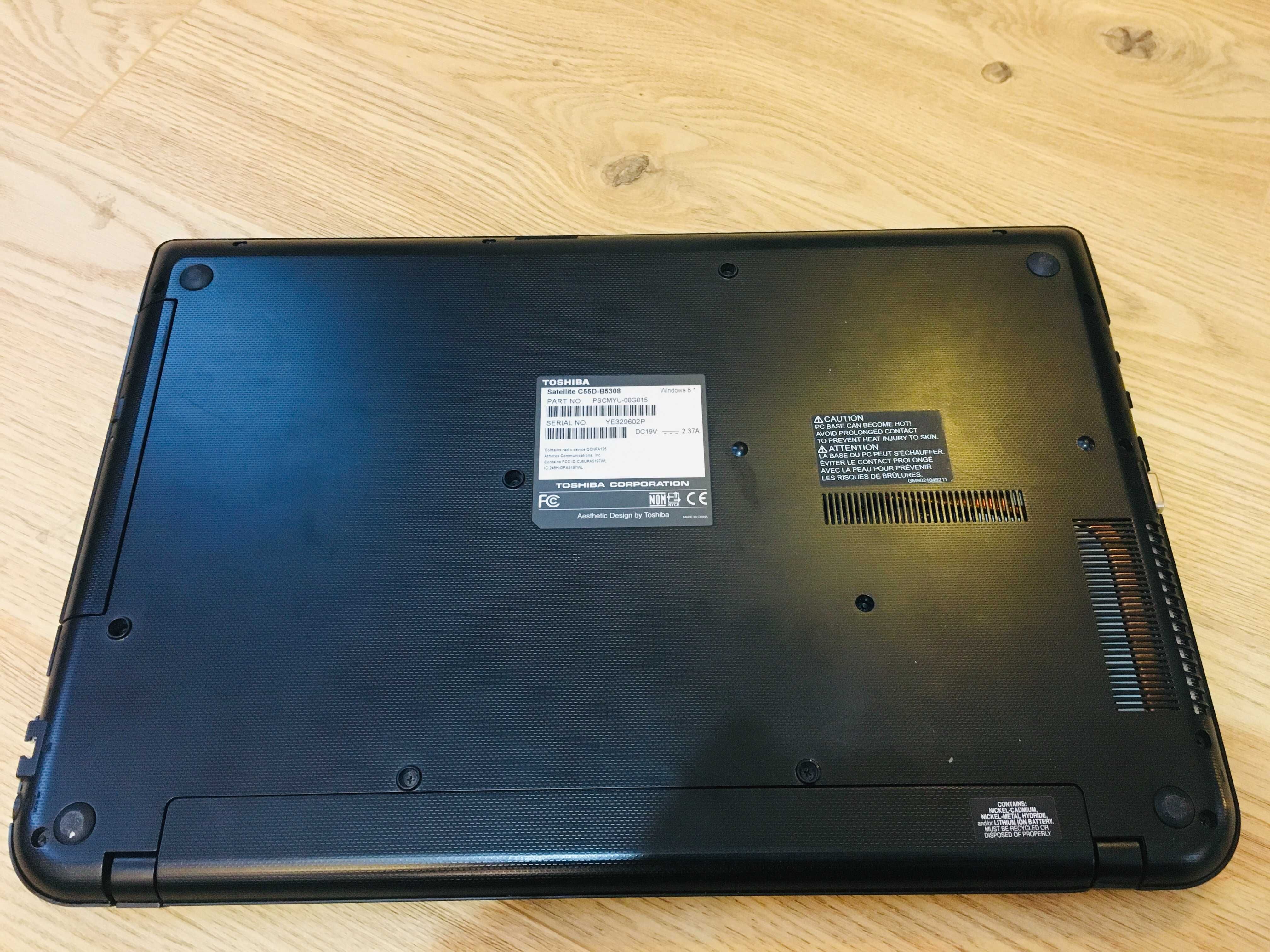 Toshiba Satellite C55D-B5308 15'6" AMD E1-2100 4GB ram SSD 120GB