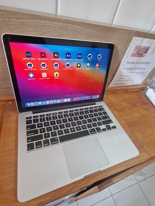 MacBook Pro 8gb RETINA 2014 ( vários programas)