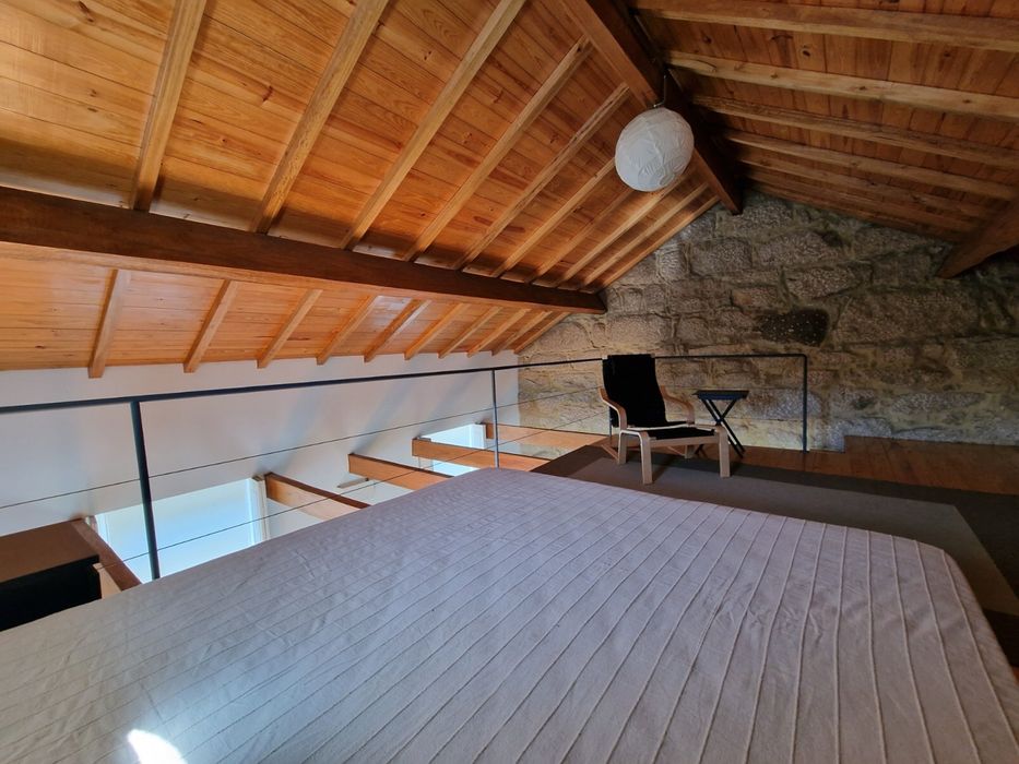 Casa independente com jardim