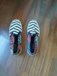 Sapatos Deeply novos