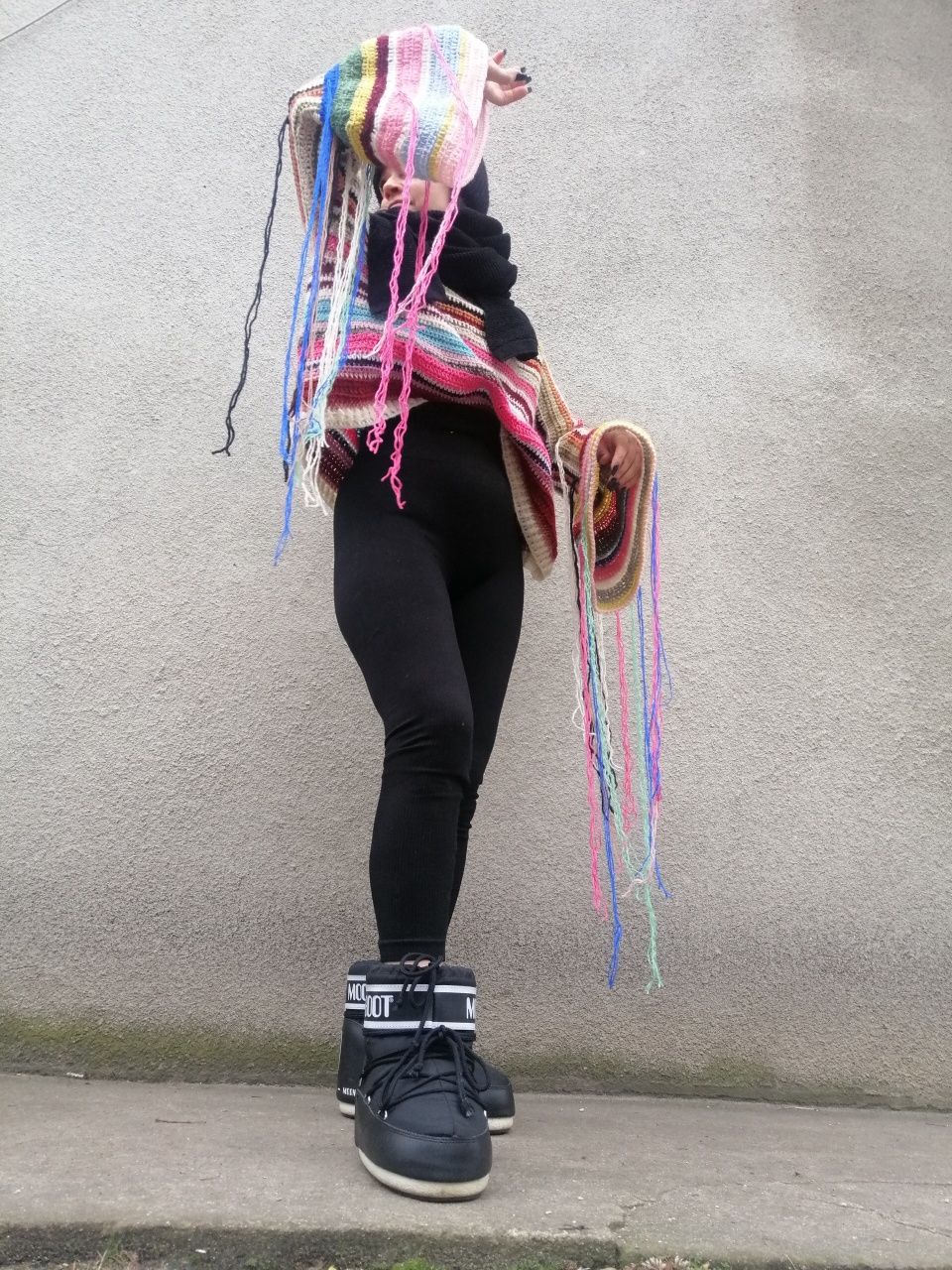 Handmade sweterek krótki oversize ręcznie robiony