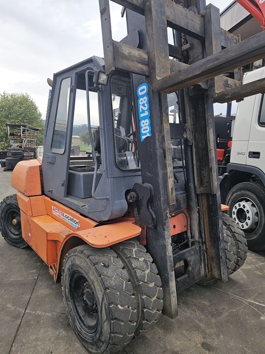 Empilhador 6 toneladas