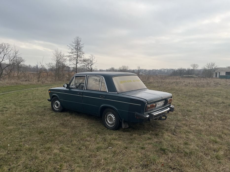 Автомобіль Ваз 2106