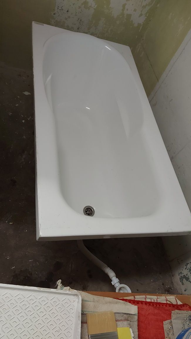 Sprzedam wannę łazienkową 170/70cm.
