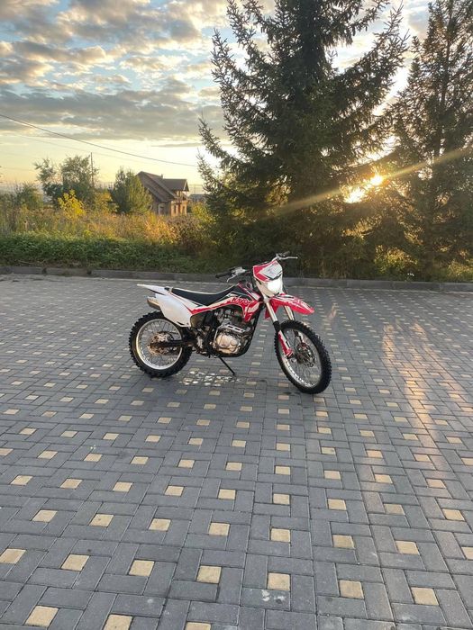 Продам мотоцикл кайо 250