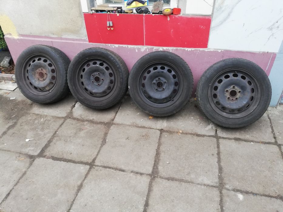 Felgi 16 z o po 611nami zimowymi  5x112 Audi Seat Skoda VW Golf