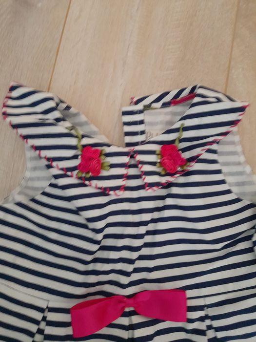 Sukienka dziewczęca