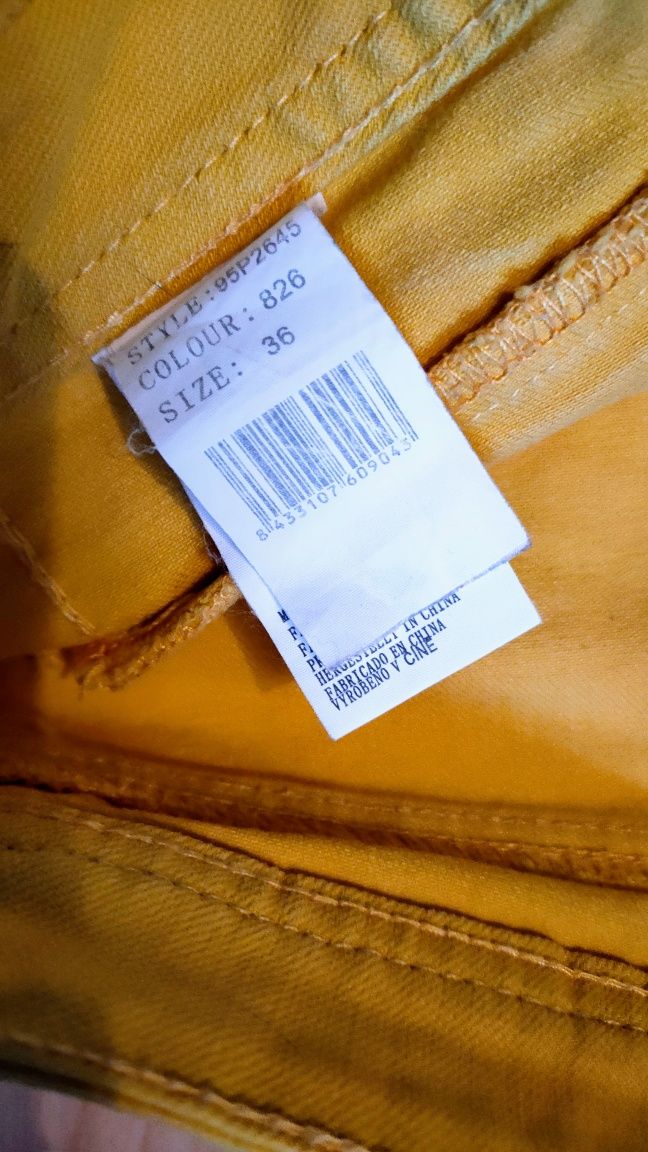 Żółte jeansy Desigual 34/36