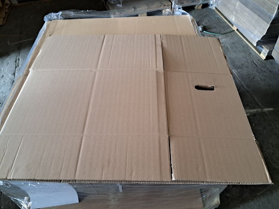 Pudełko 650x320x340 fala BC 700G. 3zł szt