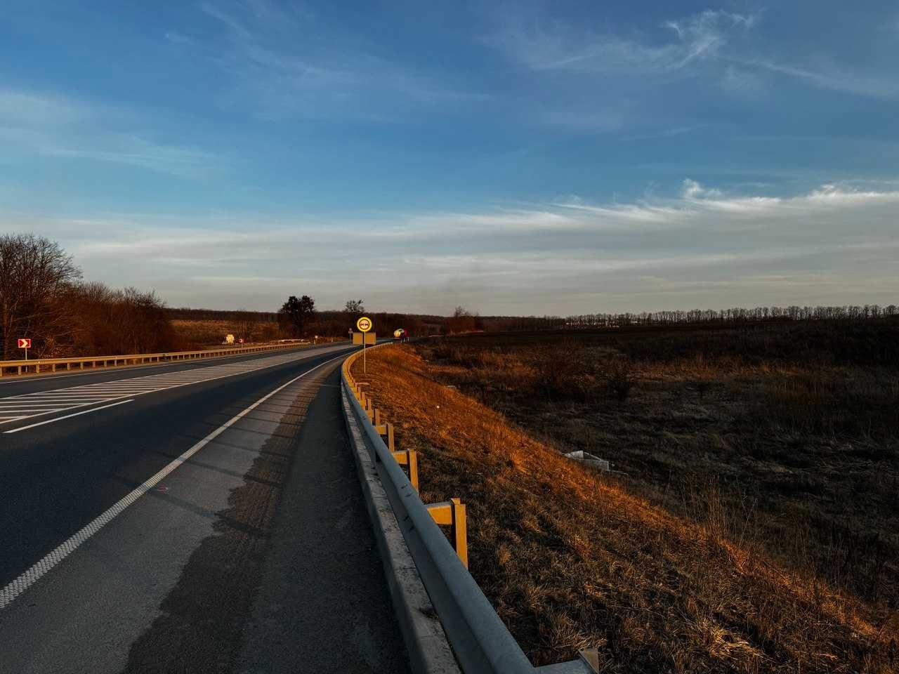 Продаж фасадної ділянки 2 Га. Траса М12.