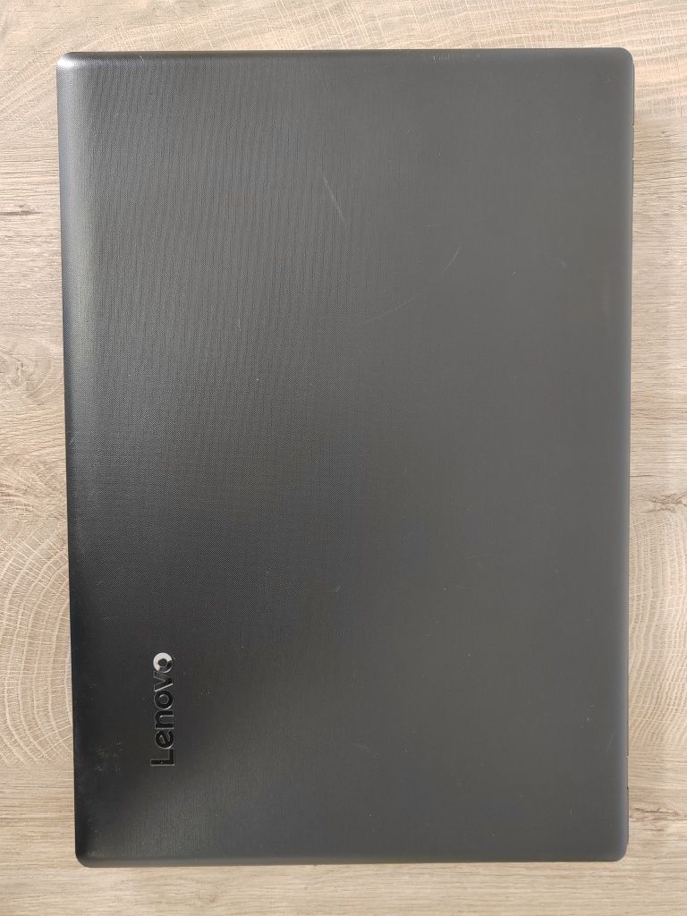 Lenovo Ideapad 110-17ikb,Core i5 - 7200u,ram 12gb, ssd 128gb + hdd 500