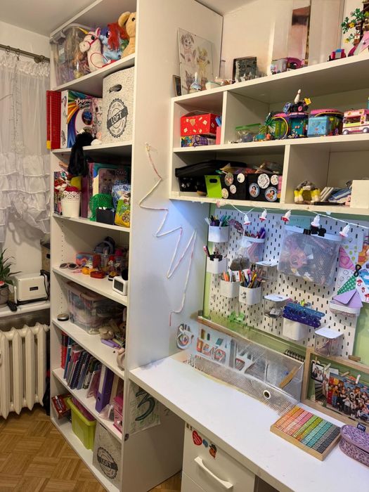 Zestaw mebli do pokoju dzieciecego