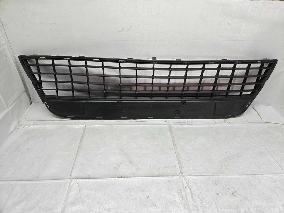 FORD MONDEO MK4 Kratka Środkowa Zderzaka Przedniego  7S71-17B968-E