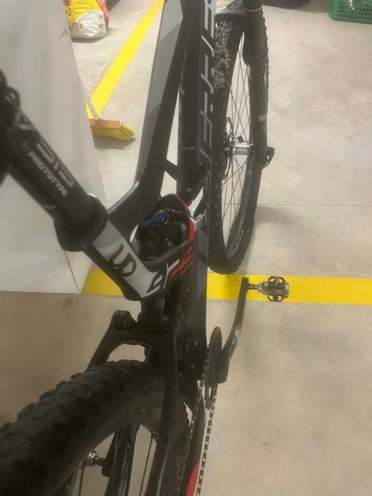 Vende-se bicicleta LAPIERRE BTT