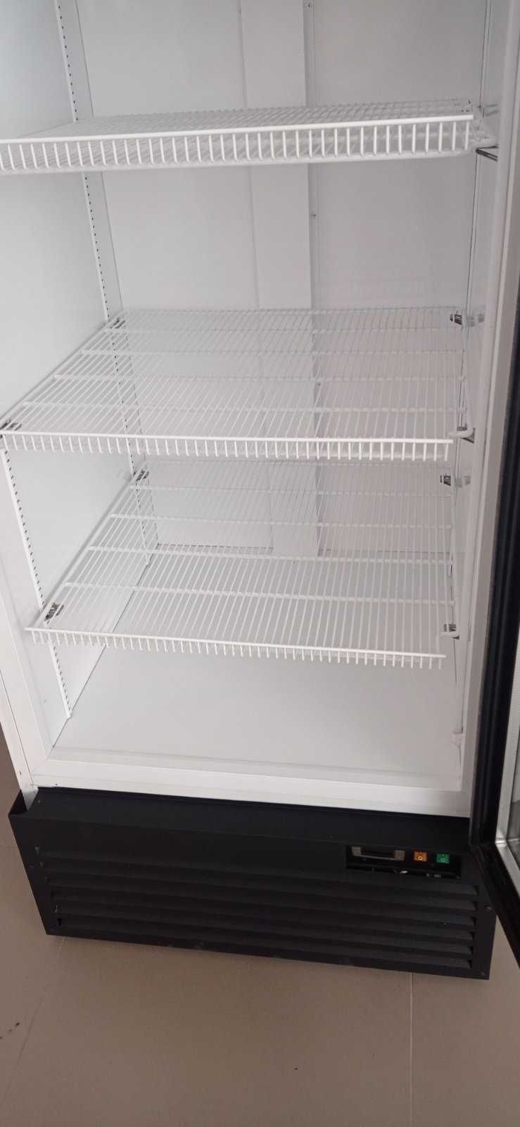 Холодильна шафа вітрина ICE STREAM OPTIMA