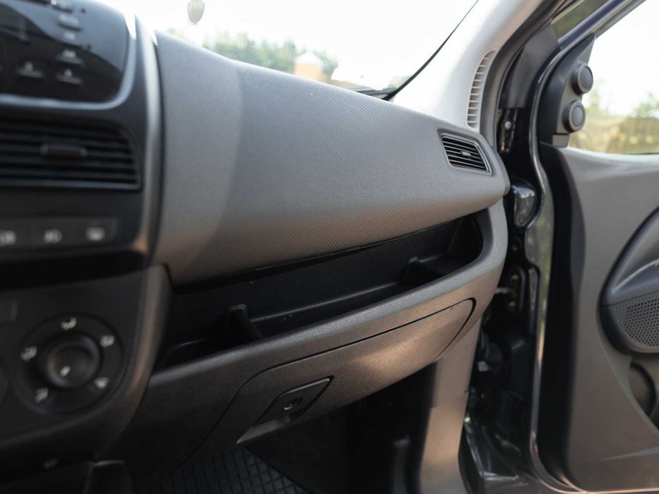 Вантажний автомобіль Fiat Doblo Maxi 2012