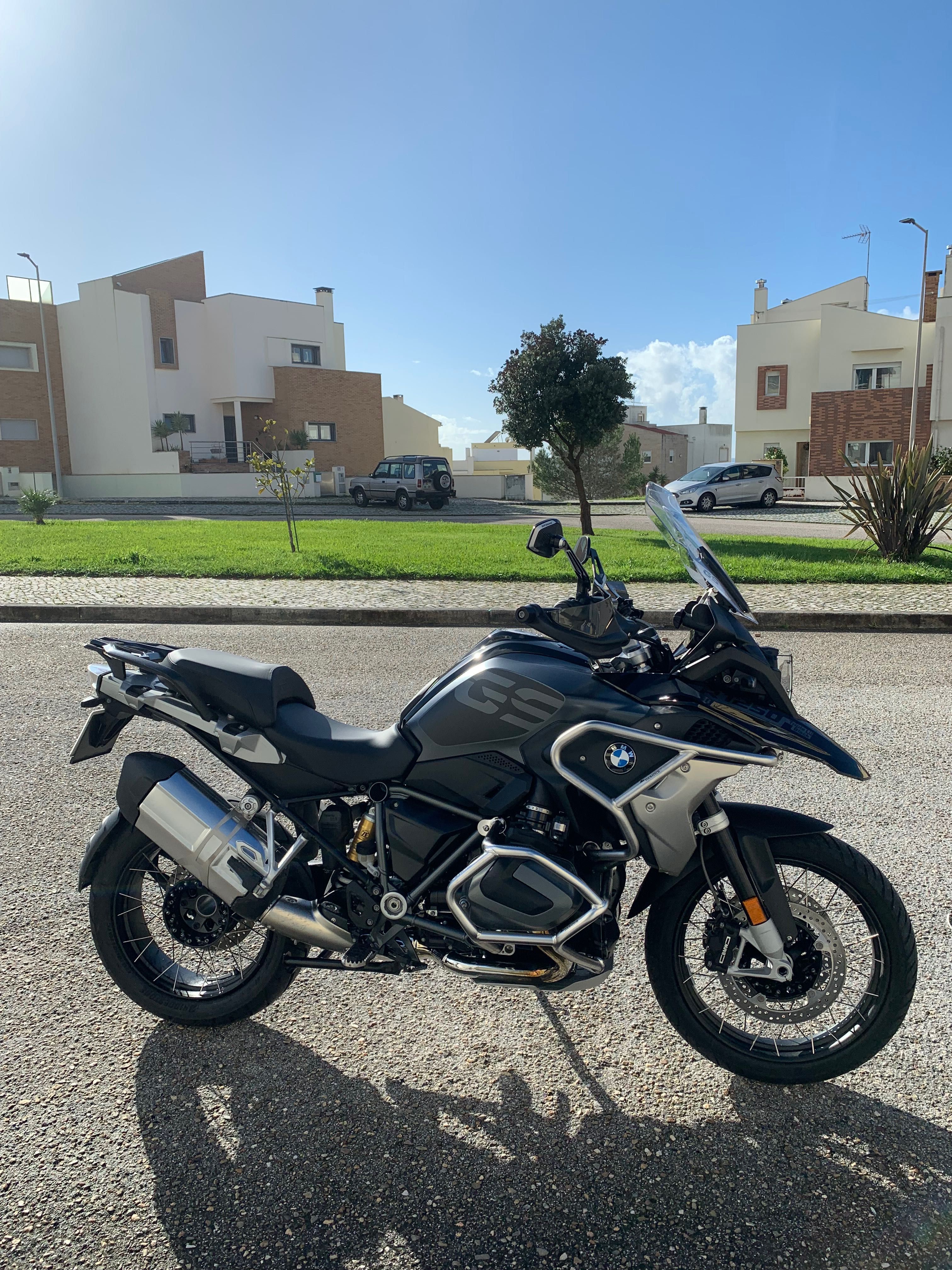 R1250GS Triple Black Semi Nova!