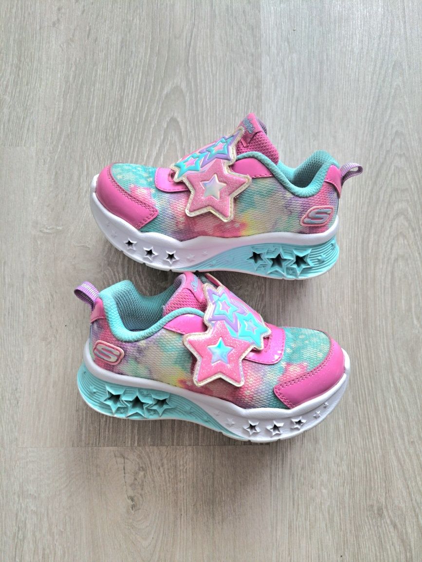 Кросовки Skechers 25-26р/легкі кросівки Skechers мигають/кросовки nike