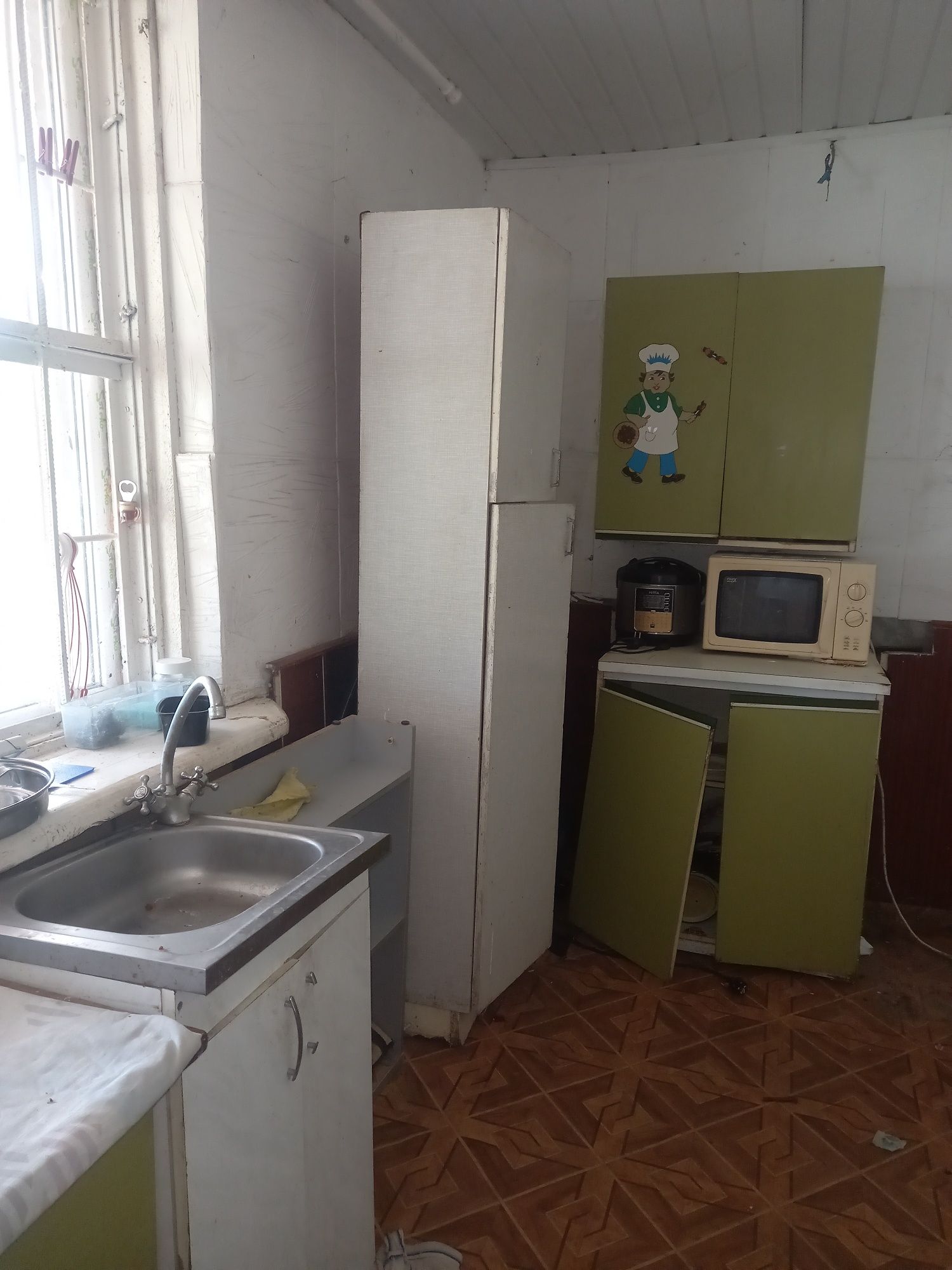 Продам дачу -будинок в місті з пічкою грубою на Перевалі
