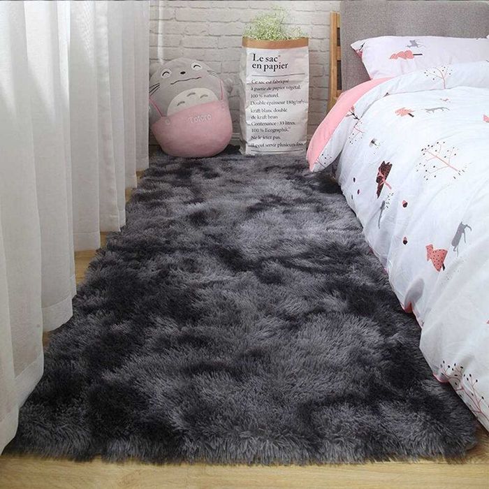 Nowy dywan VILLAGO Ombre Shaggy 200x300 cm b. miękki ciemny szary