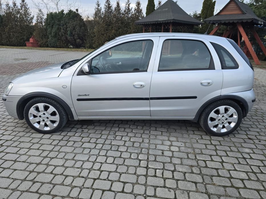 Opel Corsa C lift 1.2 75km klima wspomaganie