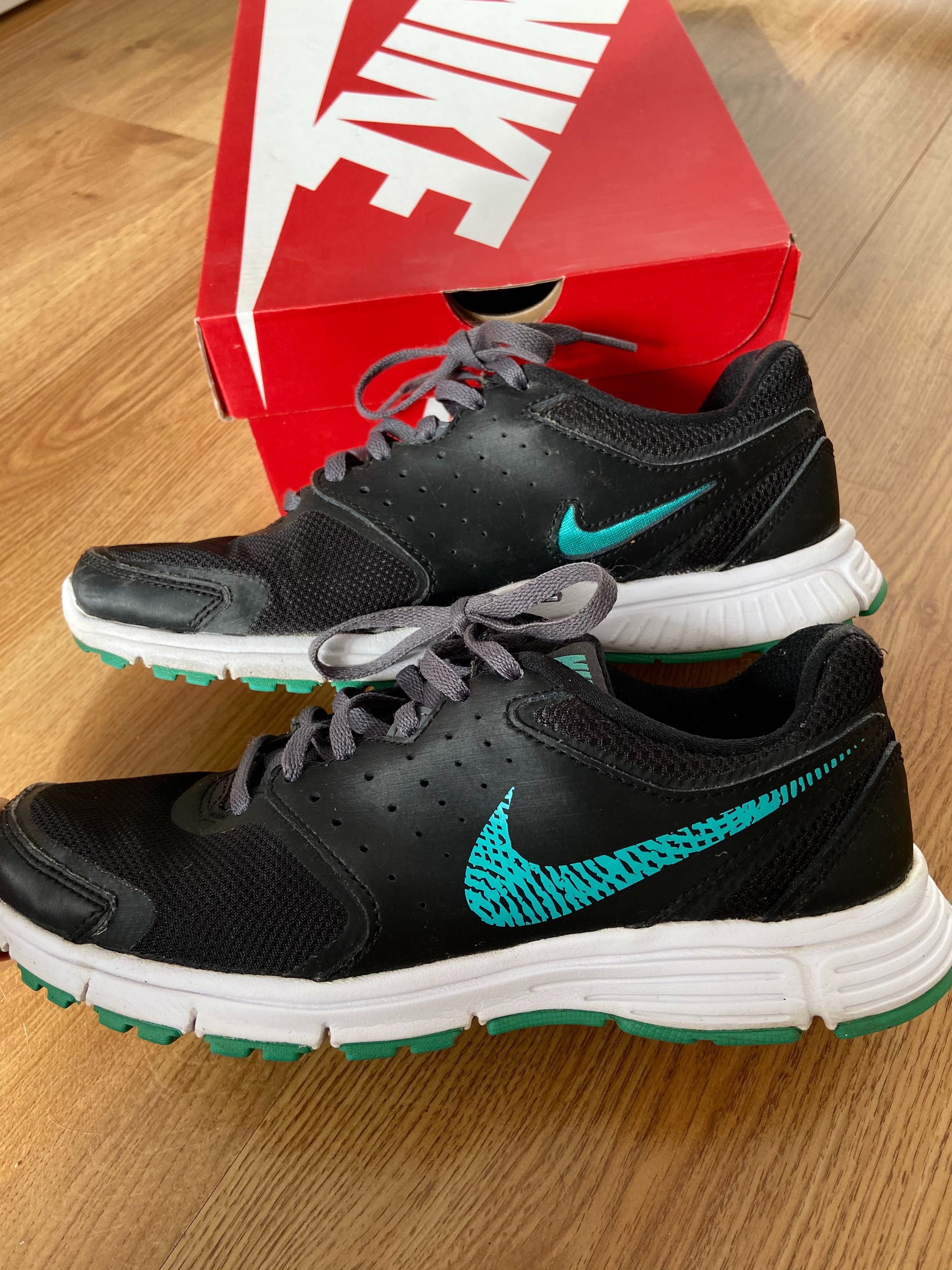 sportowe buty do biegania Nike Revolution rozmiar 38