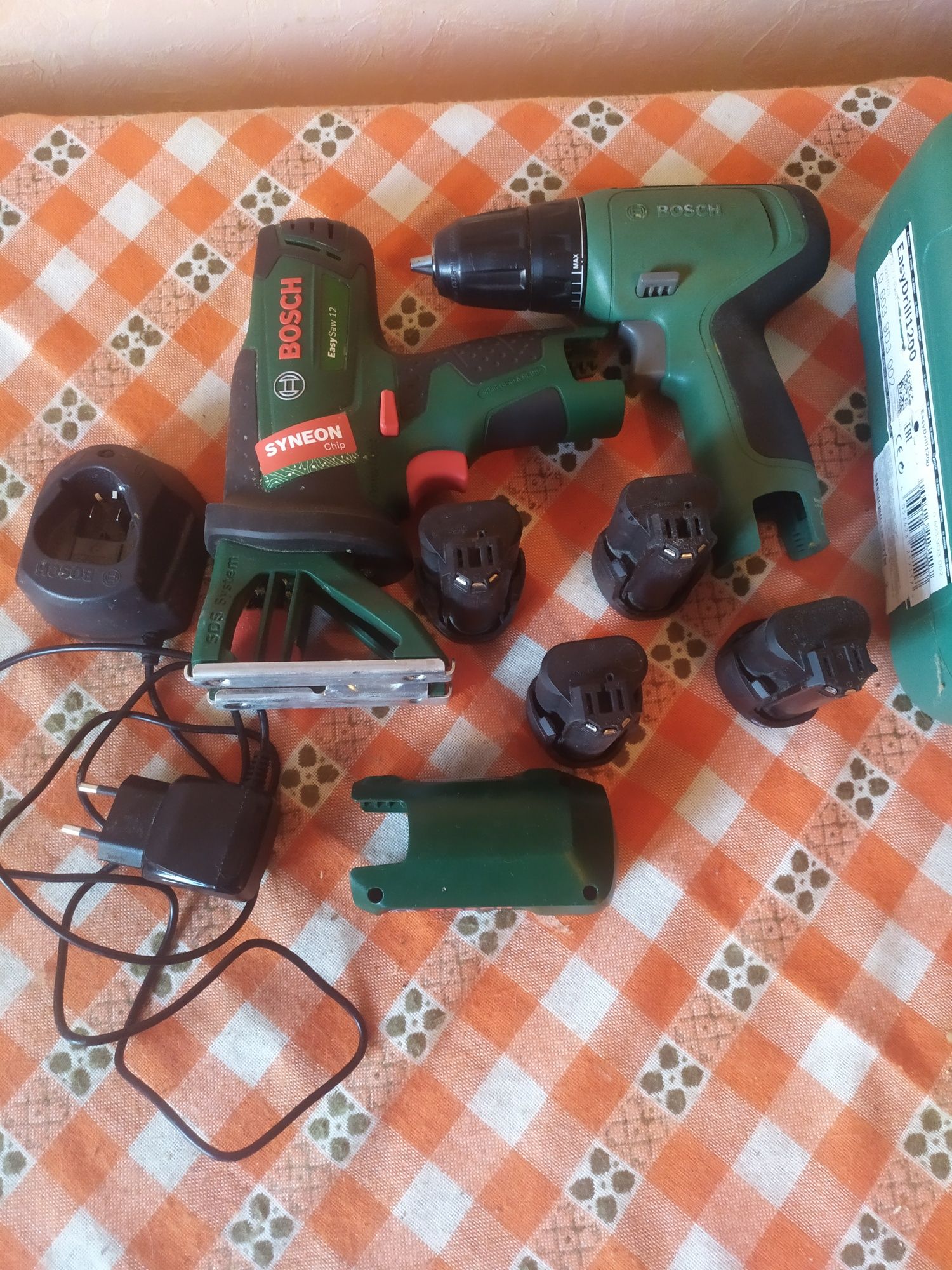 Продам шуруповёрт шурупокрут bosch  ( метабо makita AEG ) )