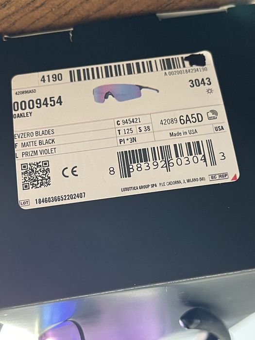Сонцезахисні окуляри Oakley Evzero Blades matte black/prizm violet