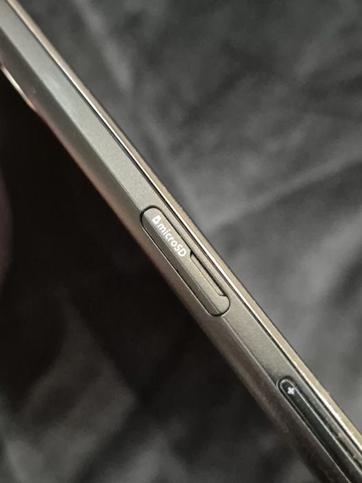 Планшет Samsung Galaxy Tab 4