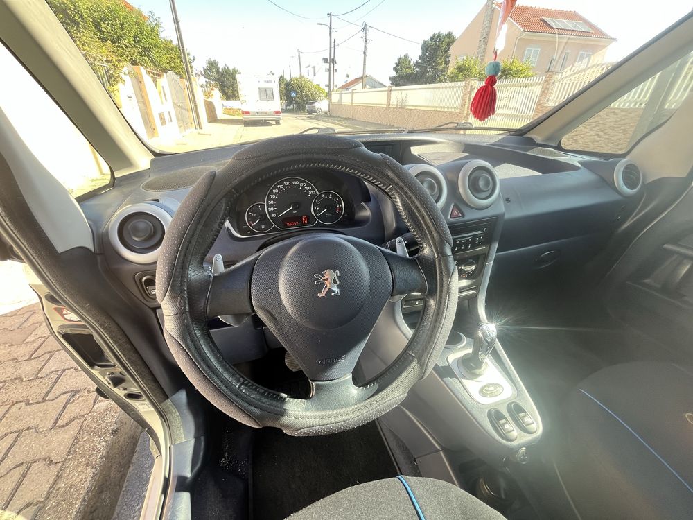 Peugeot 1007 1.6 gasolina 2006