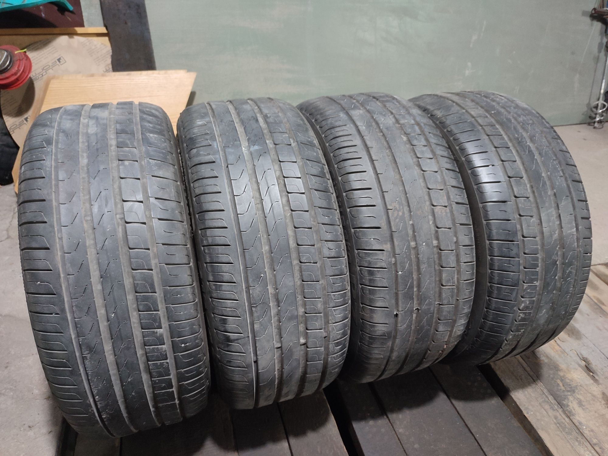 Резина літо 215 45 R16 Pirelli Cinturato P7