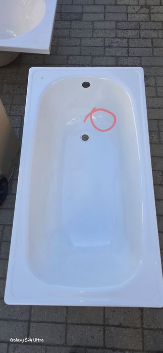 Ванни сталеві та акрилові з дрібним дефектом