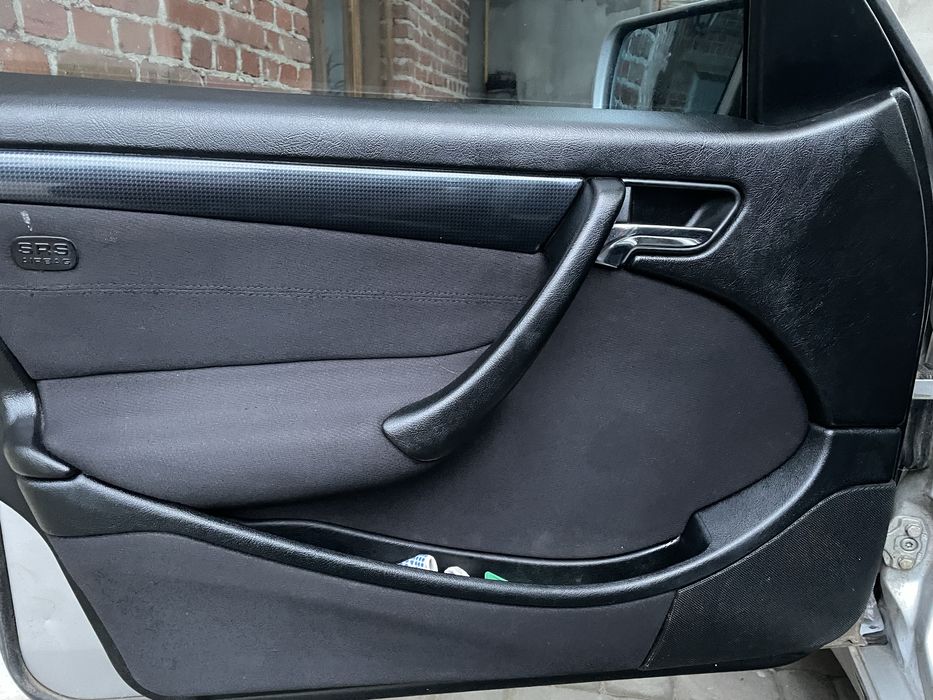 Mерседес w202 c180 газ