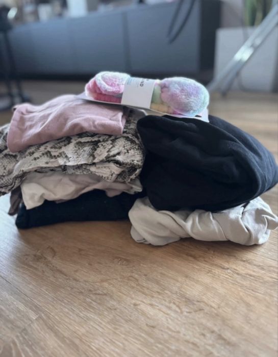 Paka ubrań M/L  wiecej niz na zdjeciu