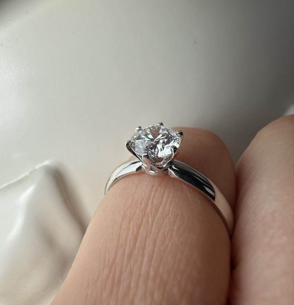 Золота каблучка з CVD діамантом,1.03 ct.,2/3,16.8 роз.750 проба,4 грам