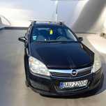 Opel Astra przestronny miejski samochód