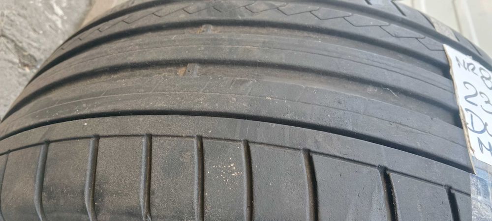 80007 Sztuka 235/40R18 Dunlop Sport Maxx GT dot.2015