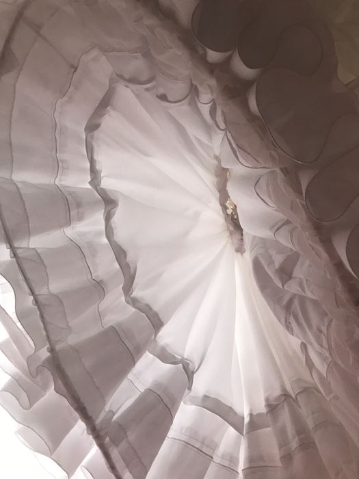 Продам весільну сукню