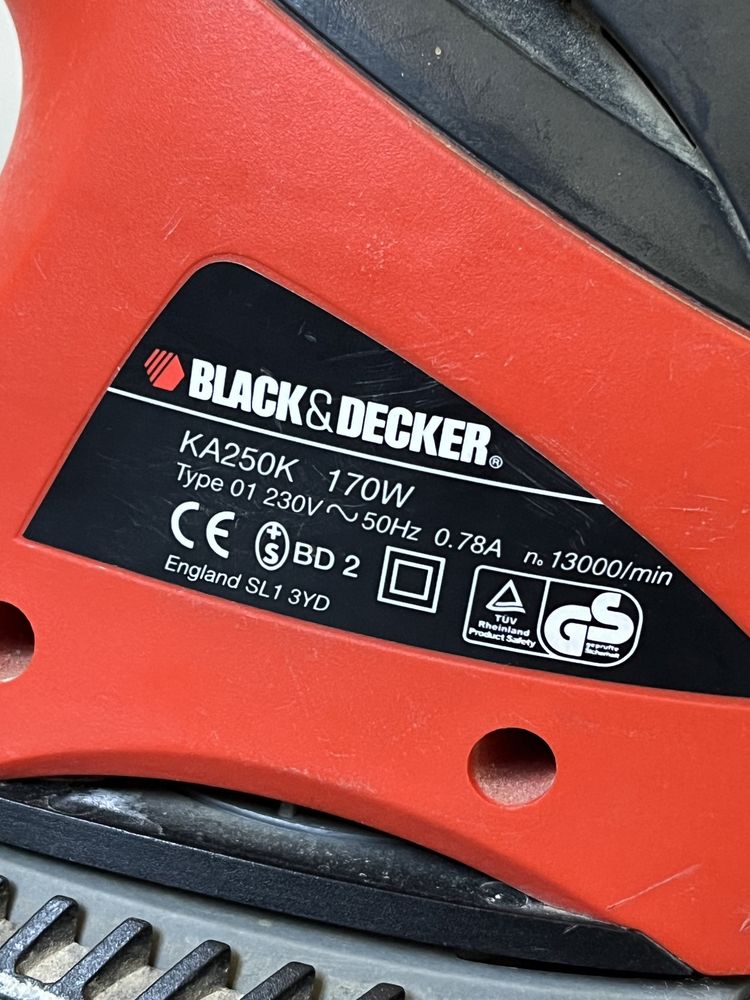 Шліфмашинка Black Decker