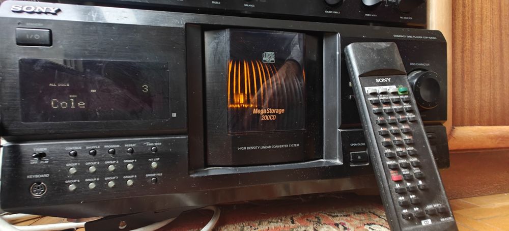 Sony 200CD Mega Storage  Compact Disc Player CDP-CX260 Rezerwacja