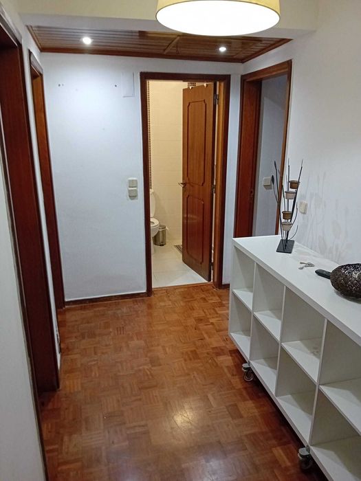 Quarto estudante ao metro telheiras