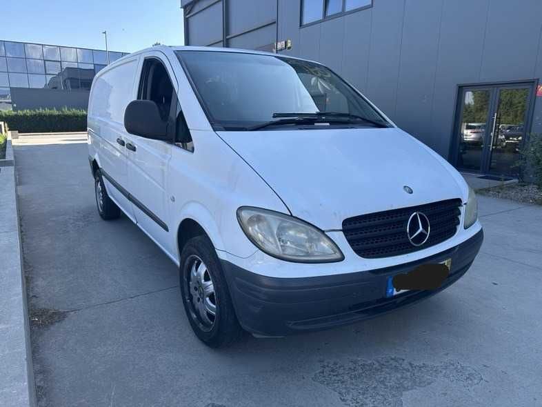 Carrinha Branca portas  Mercedes